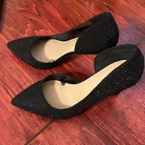 BCBGeneration 3” heels size 8